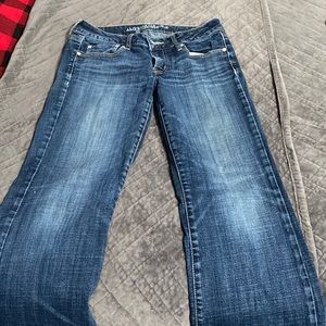 American Eagle boyfriend Jean